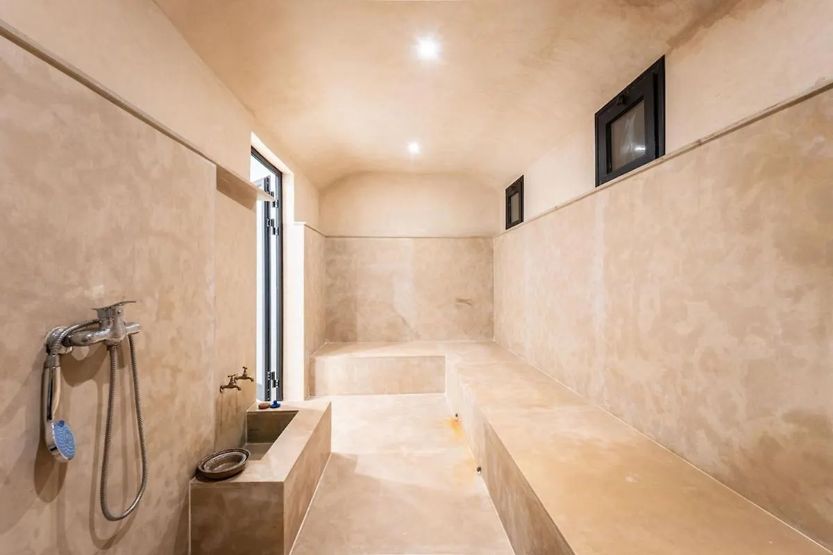 Luxury 5-Suite Villa With Heated Pool, Steam Room & Games Marrakesz 0*,  Maroko