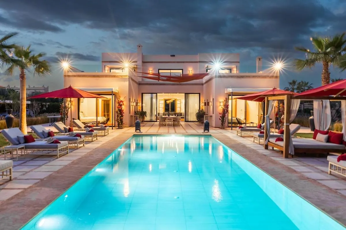 Luxury 5-Suite Villa With Heated Pool, Steam Room & Games Marrakesz