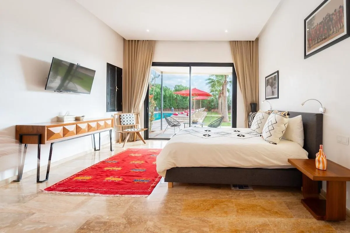 Luxury 5-Suite Villa With Heated Pool, Steam Room & Games Marrakesz