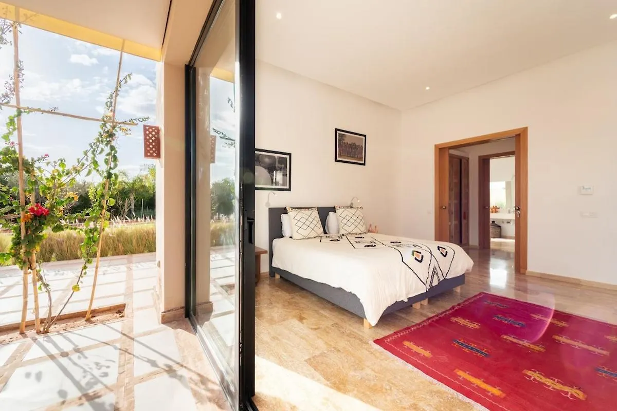 Luxury 5-Suite Villa With Heated Pool, Steam Room & Games Marrakesz