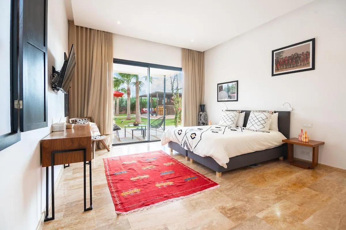 Luxury 5-Suite Villa With Heated Pool, Steam Room & Games Marrákes