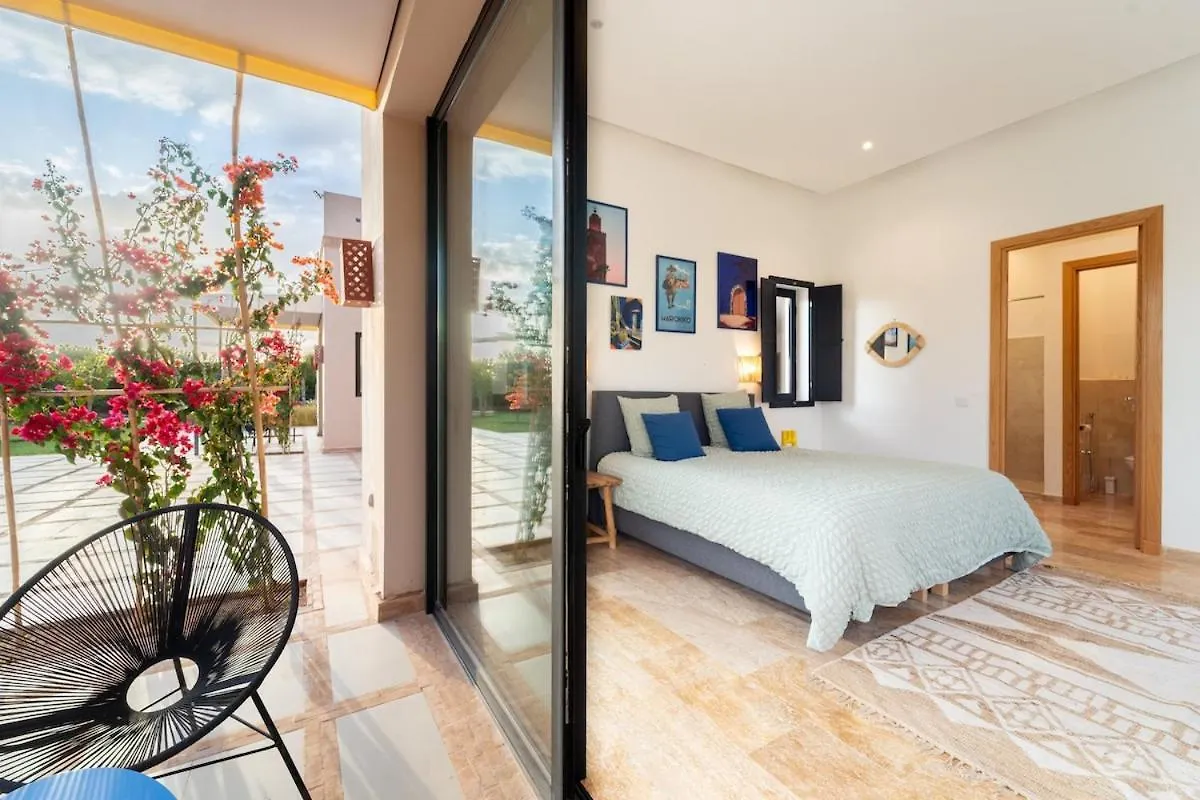 Luxury 5-Suite Villa With Heated Pool, Steam Room & Games Marrákes